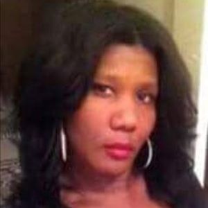 Meet your Posher, Rochelle